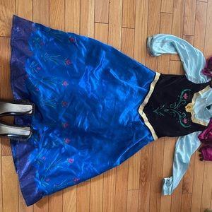 Anna  Disney brand  like new with shoes